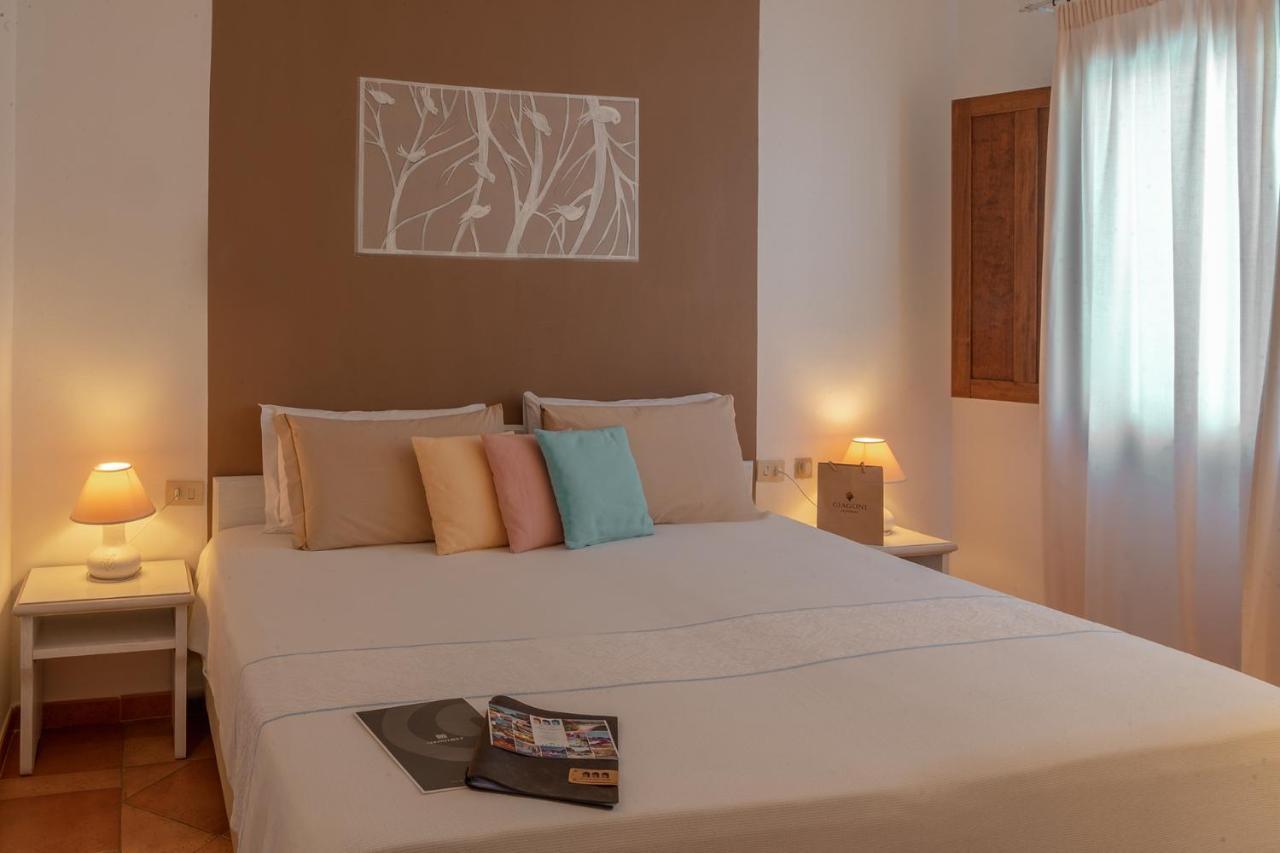 Locanda Sant'Andrea Hotel&Relais San Pantaleo Extérieur photo