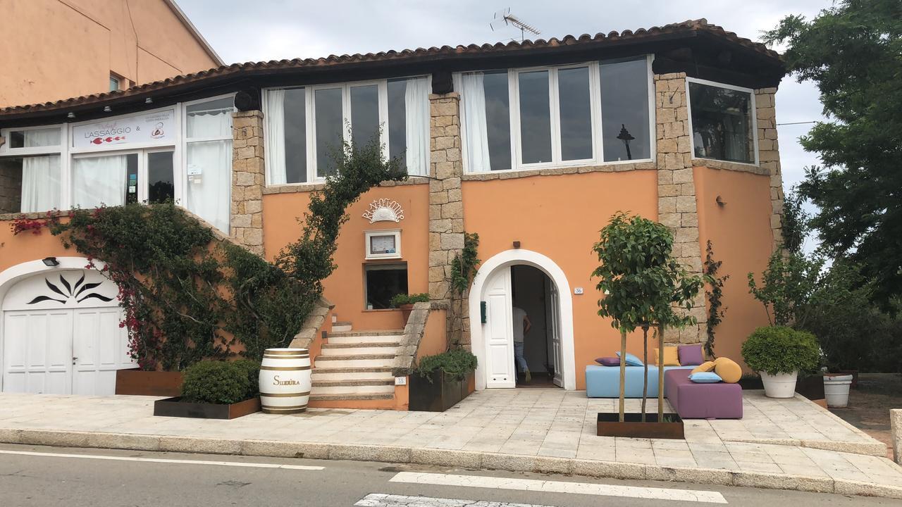 Locanda Sant'Andrea Hotel&Relais San Pantaleo Extérieur photo
